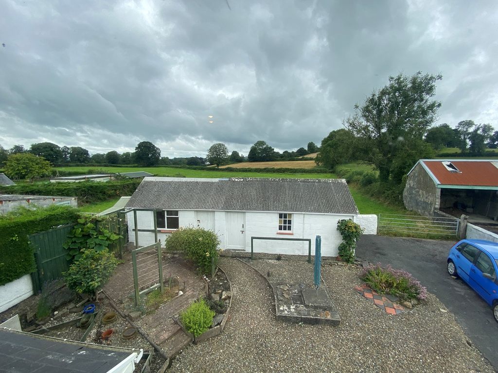 3 bed semi-detached house for sale in Alltyblacca, Llanybydder SA40, £195,000