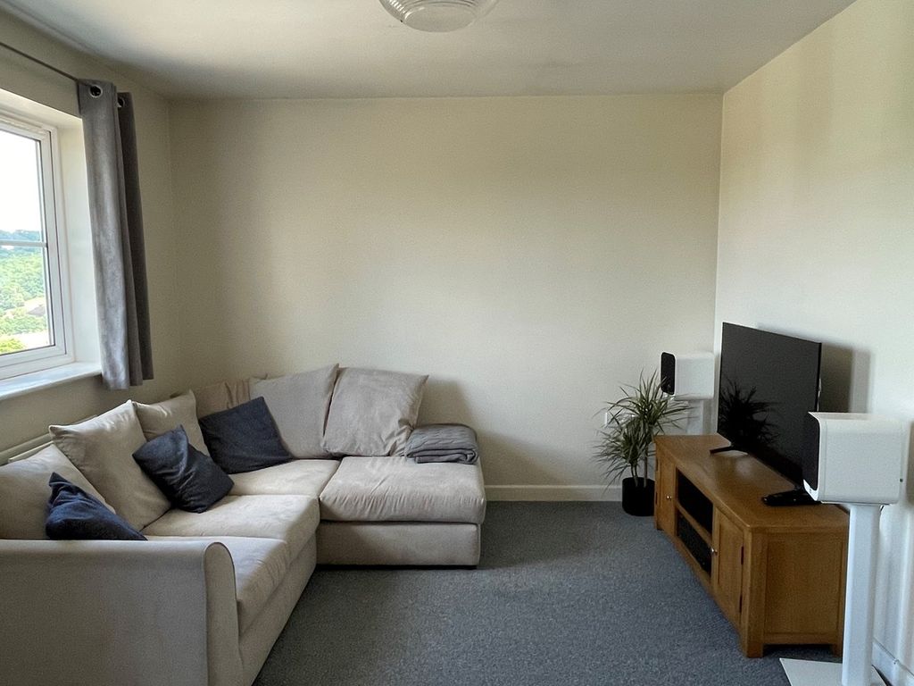 1 bed flat for sale in Hazel Court, Nailsworth GL6, £159,950