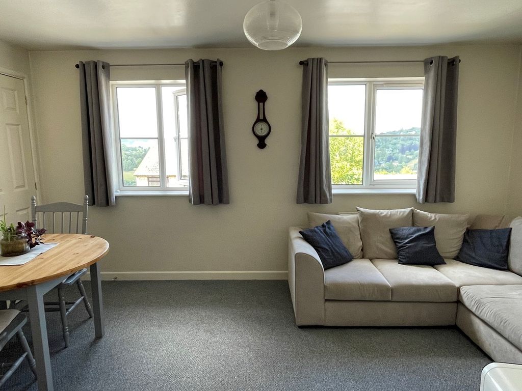 1 bed flat for sale in Hazel Court, Nailsworth GL6, £159,950