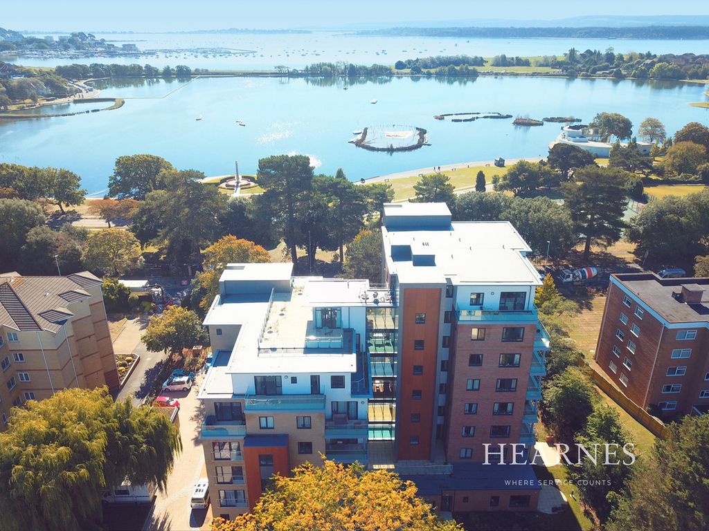 1 bed flat for sale in 47 Parkstone Rd, Poole BH15, £275,000