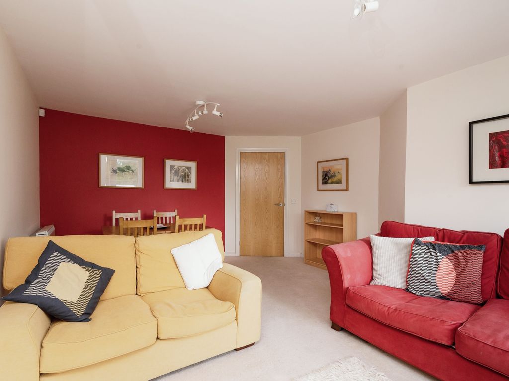 1 bed flat for sale in Verona House, Vellacott Close, Cardiff CF10, £149,995