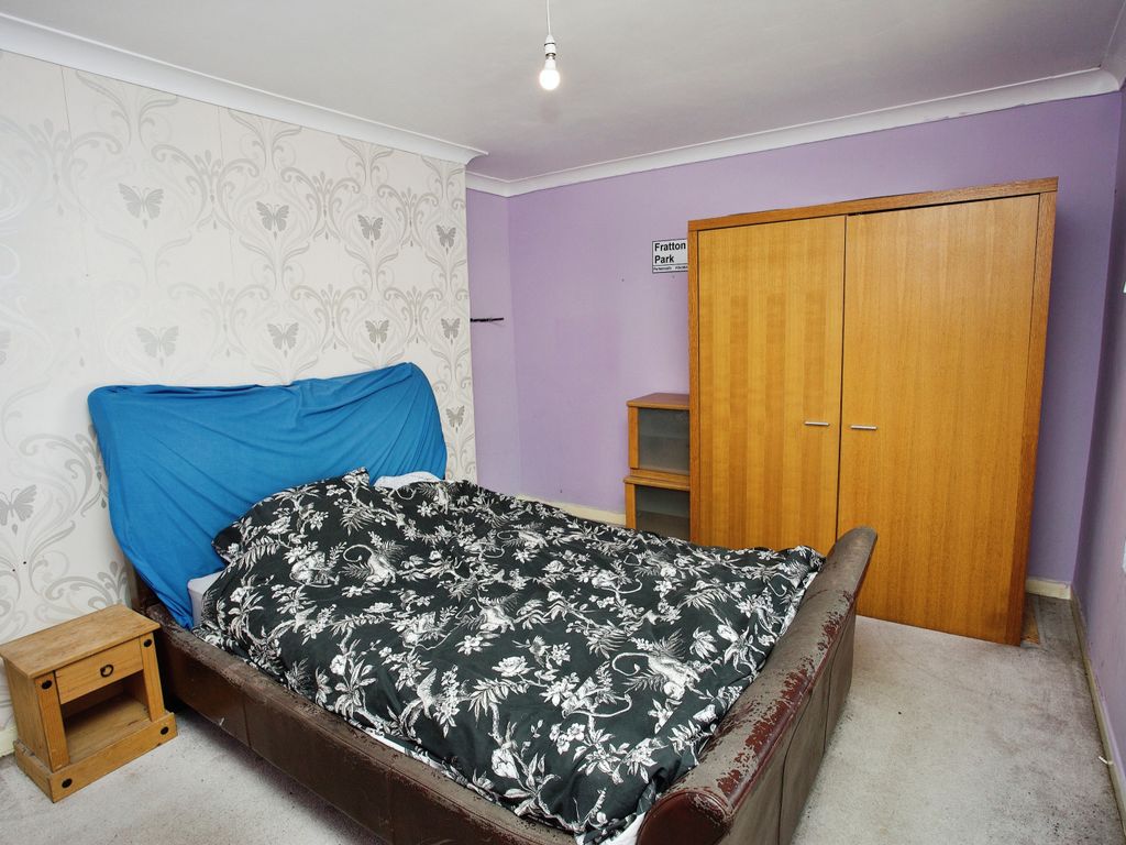 4 bed terraced house for sale in Trafalgar Square, Gosport, Hampshire PO12, £200,000