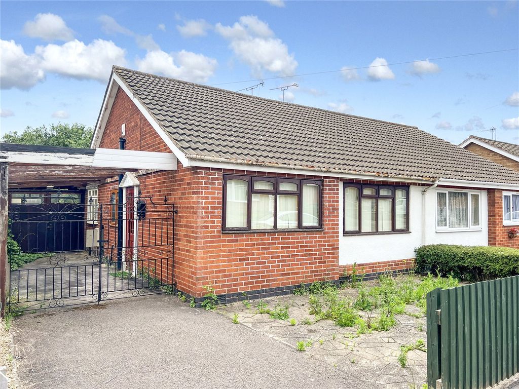 2 bed bungalow for sale in Godwin Avenue, Wigston LE18, £180,000