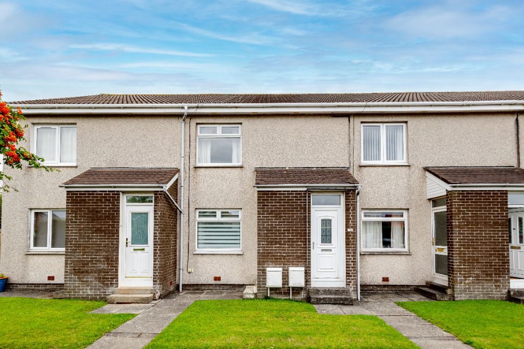 1 bed flat for sale in Farden Place, Prestwick, South Ayrshire KA9, £75,000