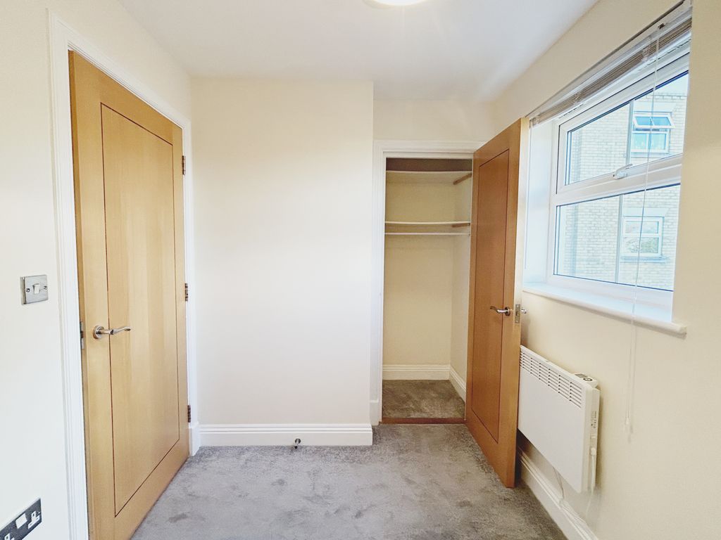 2 bed flat for sale in Audley Court, Southend On Sea SS1, £210,000