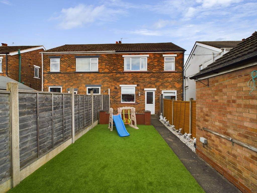 3 bed semi-detached house for sale in Abbotts Road, Scunthorpe DN17, £135,000