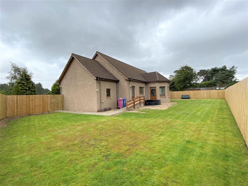 3 bed detached bungalow for sale in Pinewood, Orbliston, Fochabers IV32, £315,000