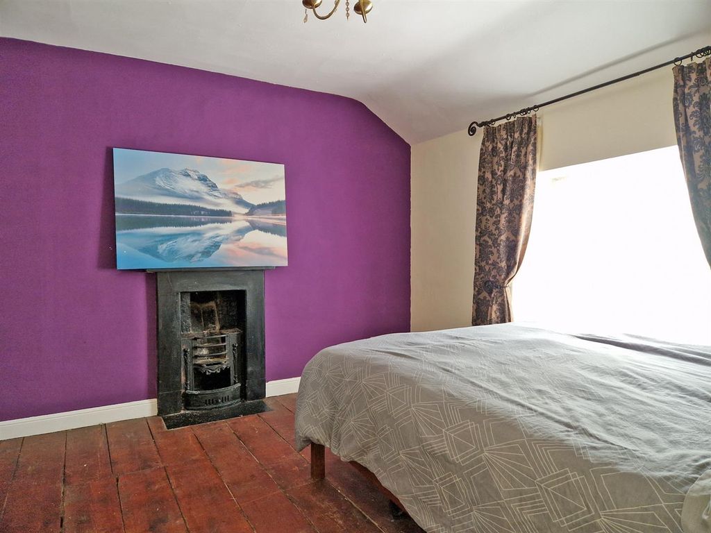 3 bed property for sale in Hutton Hill, Hutton, Weston-Super-Mare BS24, £230,000