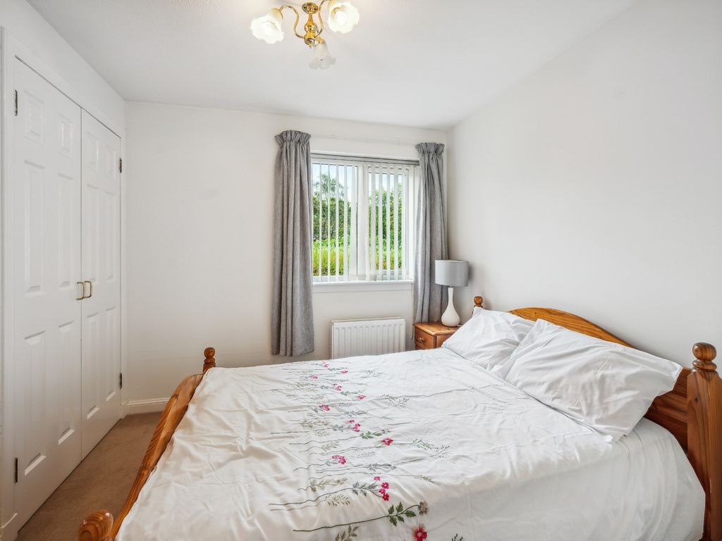 2 bed flat for sale in Annfield Gardens, Stirling, Stirlingshire FK8, £139,950