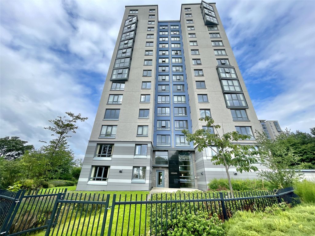 2 bed flat for sale in The Cedars, Park Road, Newcastle Upon Tyne NE4, £95,000