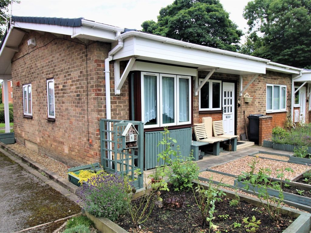 1 bed terraced bungalow for sale in Mortomley Hall Gardens, High Green, Sheffield S35, £80,000