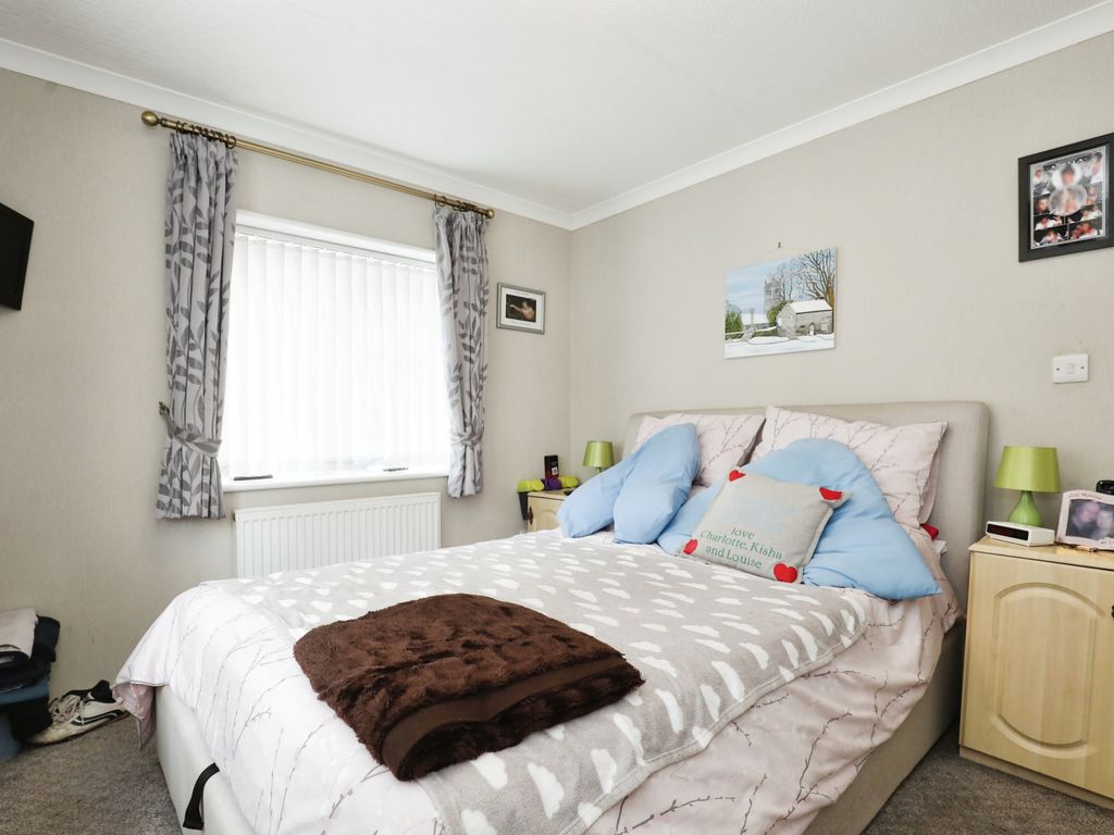 2 bed bungalow for sale in Hunt Hall Lane, Welford On Avon, Stratford-Upon-Avon, Warwickshire CV37, £150,000