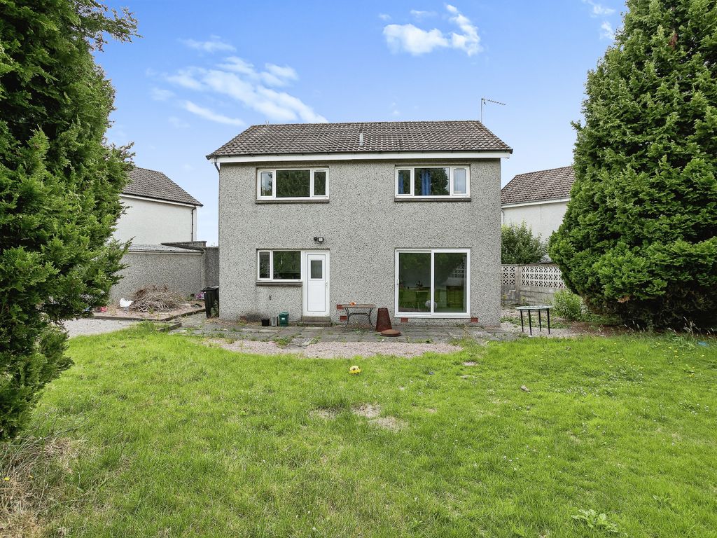 3 bed detached house for sale in Parkhill Circle, Aberdeen AB21, £260,000