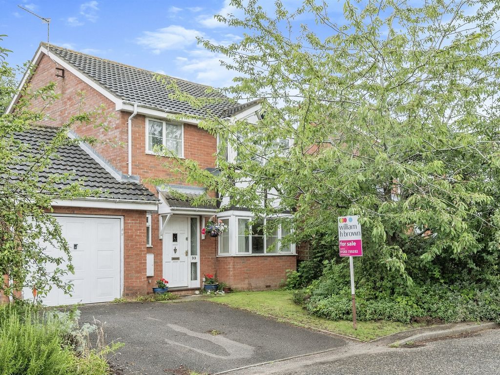 4 bed detached house for sale in Harvest Close, Hainford, Norwich NR10, £290,000