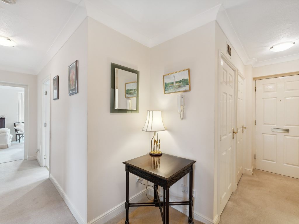 2 bed flat for sale in Kirklands Drive, Newton Mearns, East Renfrewshire G77, £195,000