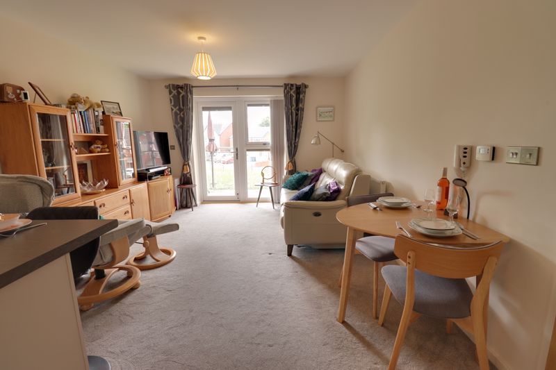 2 bed flat for sale in Swallow Place, Penkridge, Staffordshire ST19, £82,500