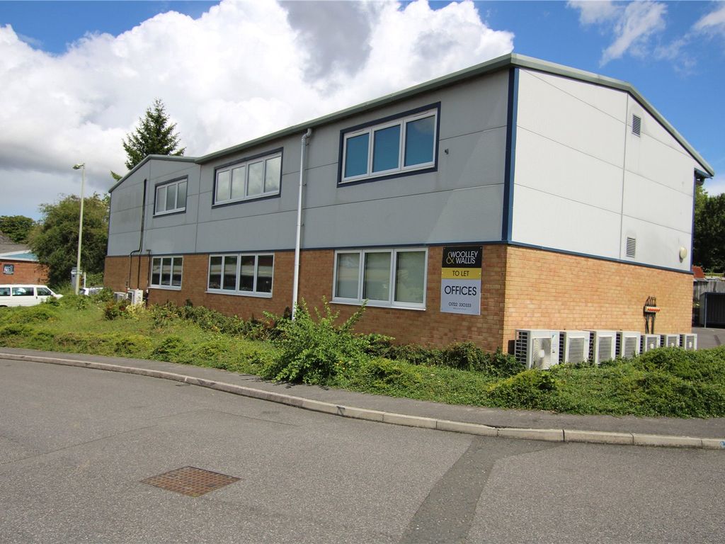 Office for sale in Unit 2, Wilton Busines Centre, Kingsway, Wilton, Salisbury SP2, £395,000