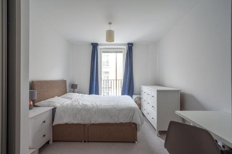 1 bed flat for sale in Leopold House, Percy Terrace, Bath BA2, £260,000