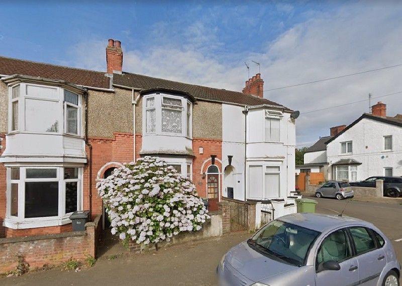 3 bed terraced house for sale in Highfield Road, Wellingborough, Northamptonshire. NN8, £140,000