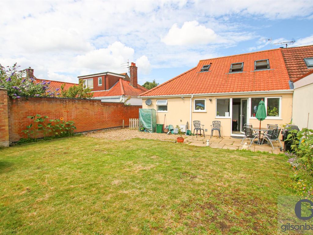 3 bed property for sale in Alford Grove, Sprowston, Norwich NR7, £330,000