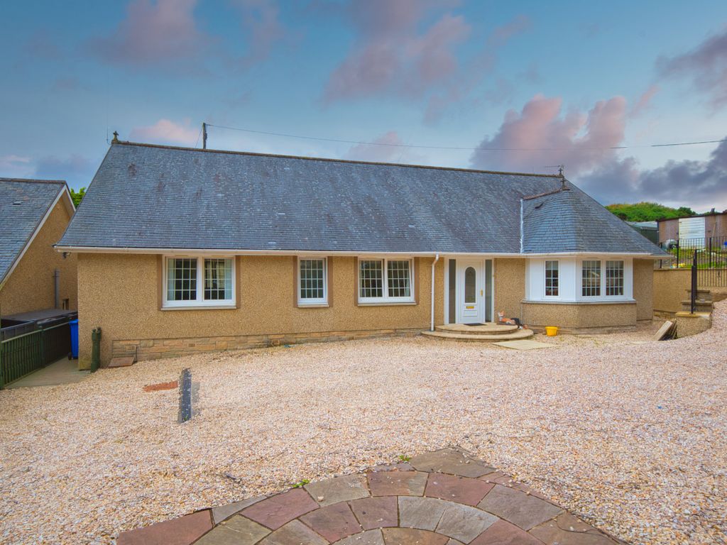 4 bed bungalow for sale in Garngrew Cottage, Castlecary, Bonnybridge FK4, £260,000