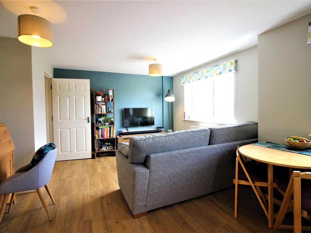 1 bed flat for sale in Torkildsen Way, Harlow CM20, £215,000