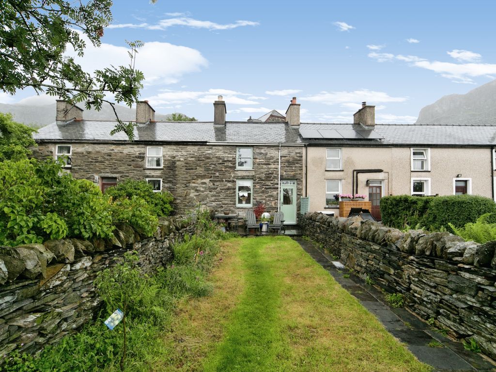 2 bed terraced house for sale in West End, Tanygrisiau, Blaenau Ffestiniog, Gwynedd LL41, £145,000