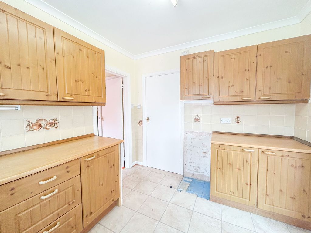 3 bed semi-detached house for sale in Rhiwderyn Close, Cardiff CF5, £250,000