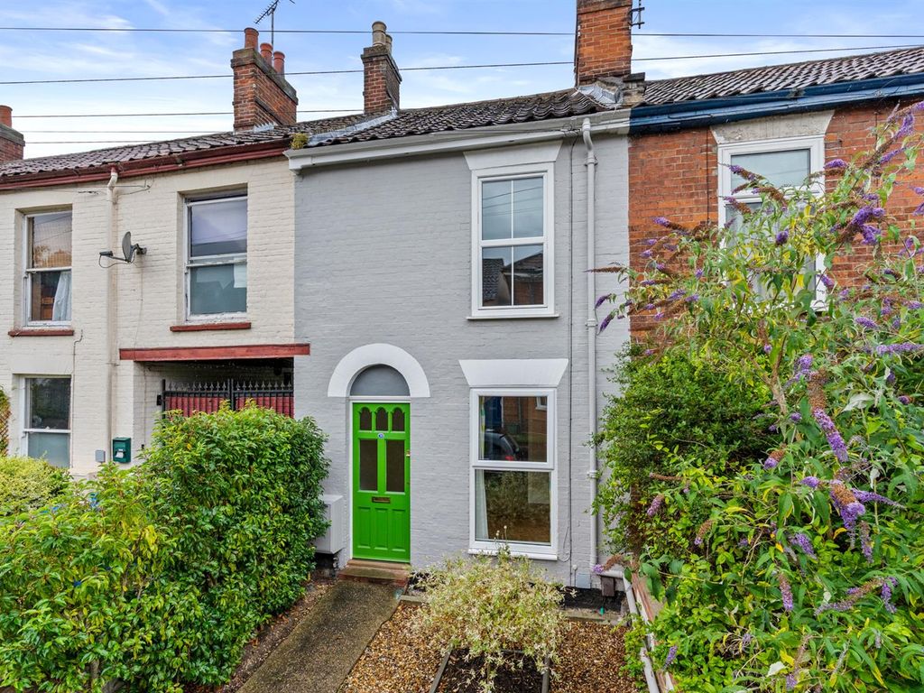 2 bed terraced house for sale in Belvoir Street, Norwich NR2, £240,000