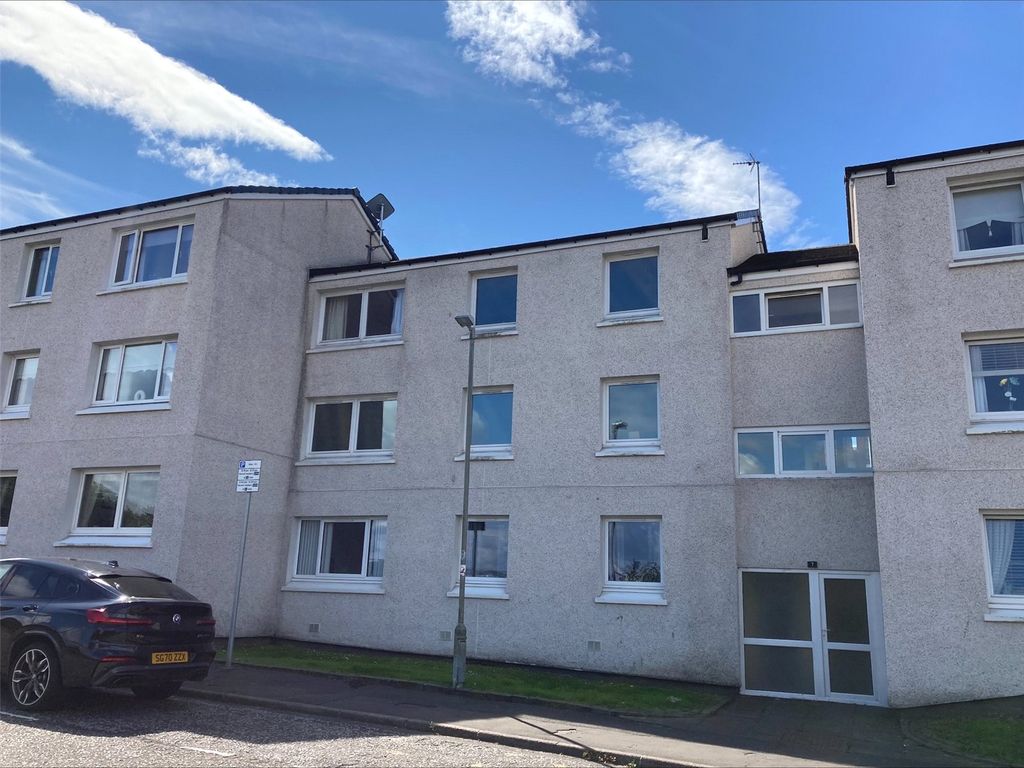 2 bed flat for sale in Shaw Place, Greenock, Inverclyde PA15, £35,000