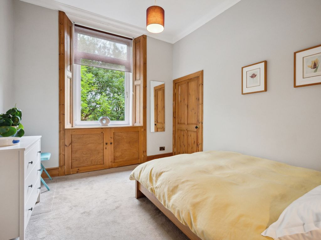 2 bed flat for sale in Fergus Drive, North Kelvinside, Glasgow G20, £195,000