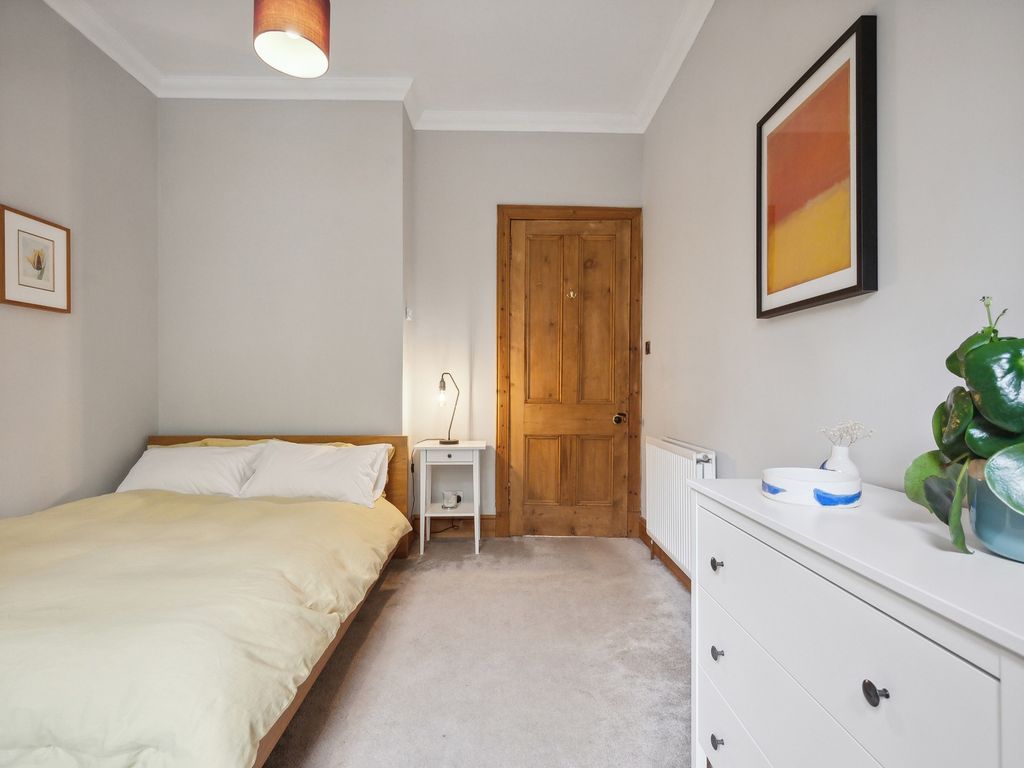 2 bed flat for sale in Fergus Drive, North Kelvinside, Glasgow G20, £195,000