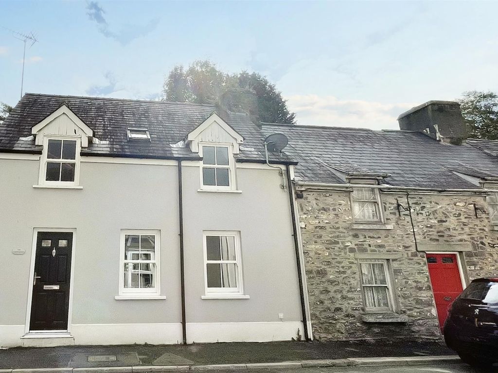3 bed end terrace house for sale in Clifton Street, Laugharne, Carmarthen SA33, £230,000