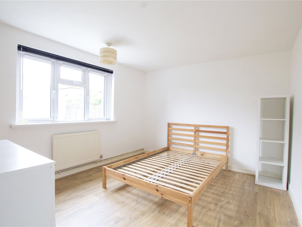 2 bed flat for sale in Ferndale, Teversham, Cambridge CB1, £265,000