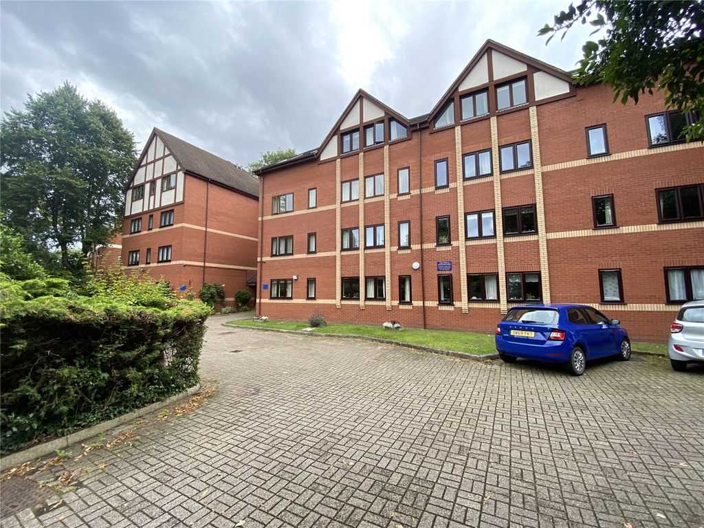 2 bed flat for sale in Chandler Court, Davenport Road, Earlsdon, Coventry CV5, £110,000
