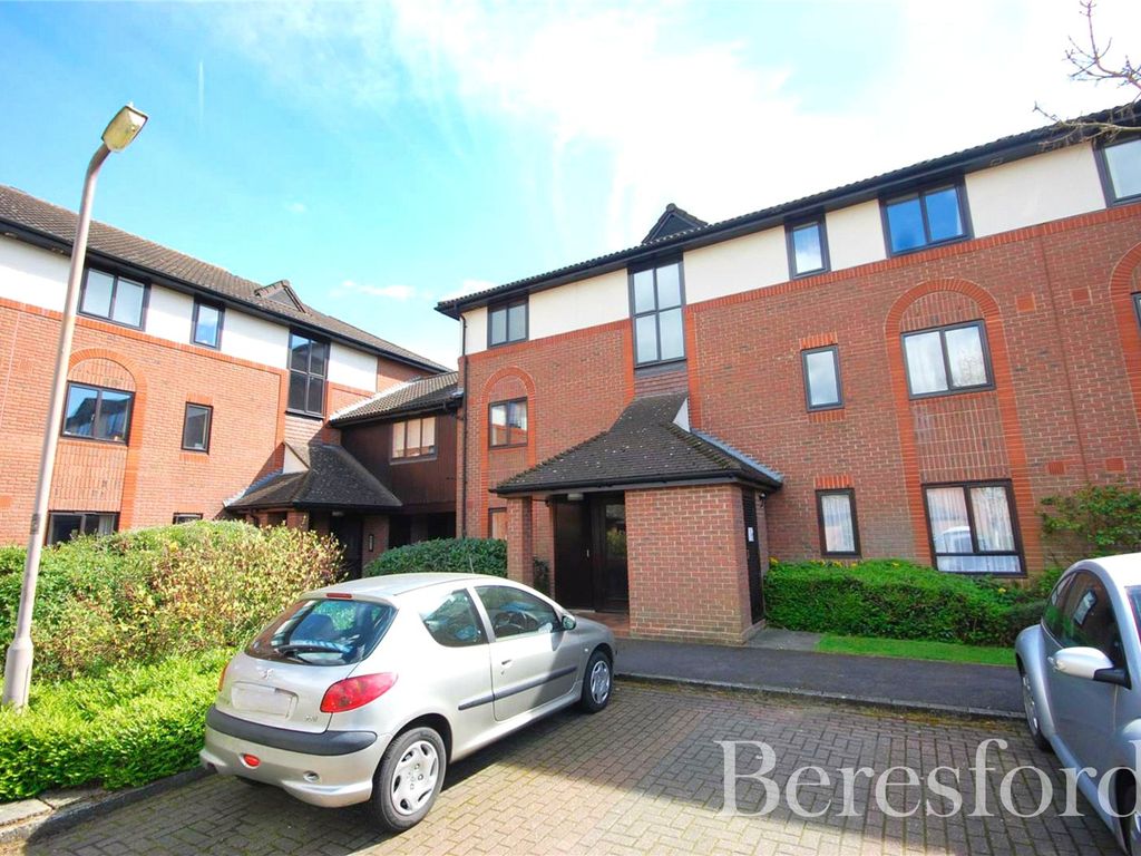 1 bed flat for sale in Barnston Way, Hutton CM13, £210,000