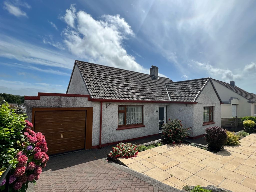 2 bed bungalow for sale in Valley View, Bodmin, Cornwall PL31, £259,950