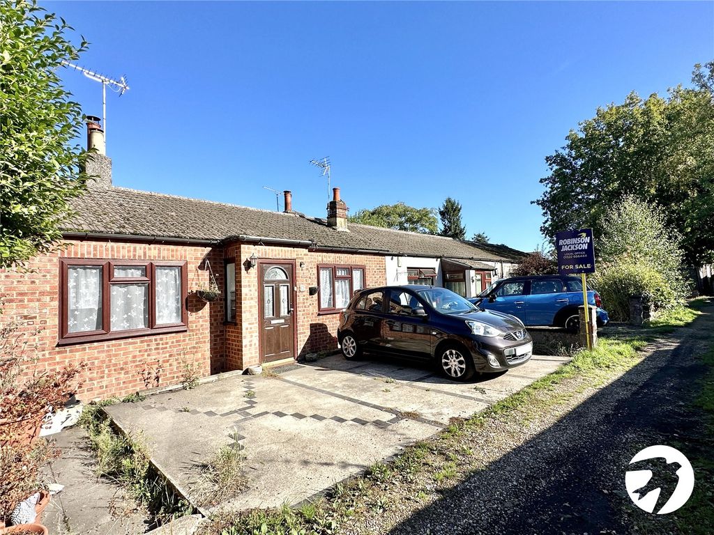 2 bed bungalow for sale in White Oak Bungalows, Heathwood Gardens, Swanley, Kent BR8, £325,000