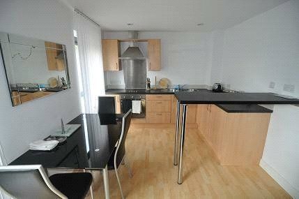 1 bed flat for sale in Cunliffe Road, Bradford, West Yorkshire BD8, £58,000