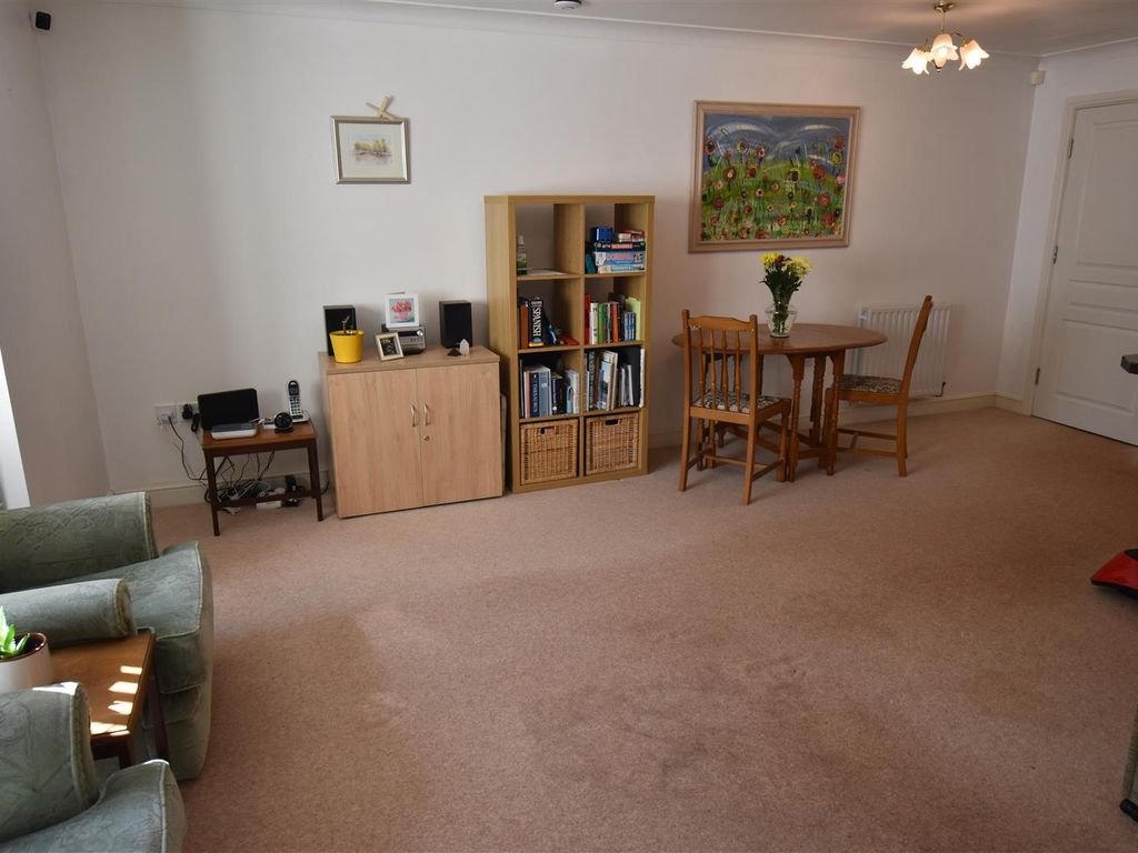 2 bed flat for sale in The Sidings, Chinley, High Peak SK23, £179,950