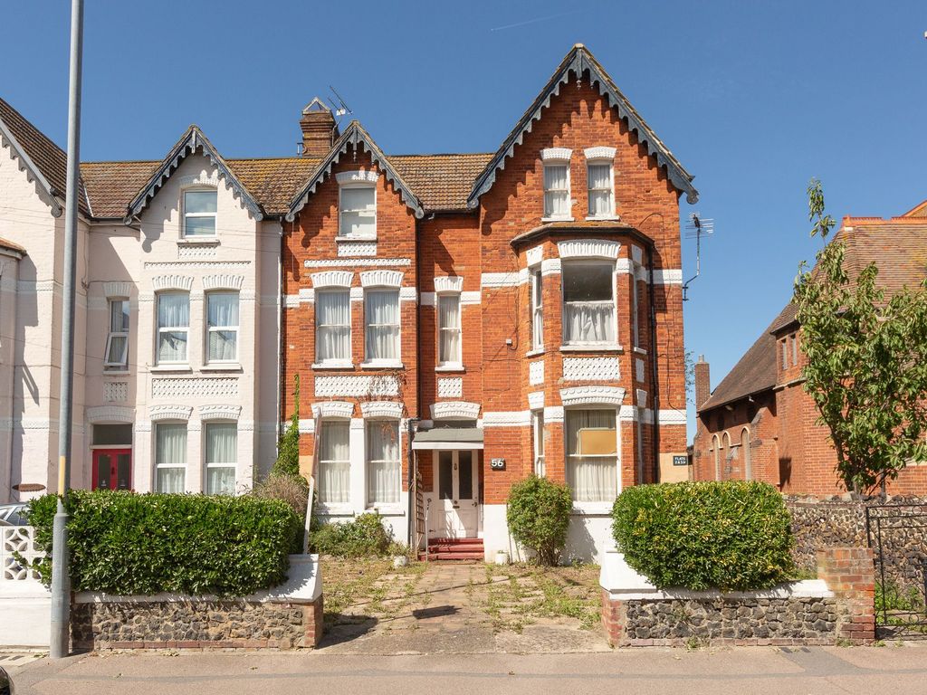 2 bed flat for sale in Westgate Bay Avenue, Westgate-On-Sea CT8, £275,000