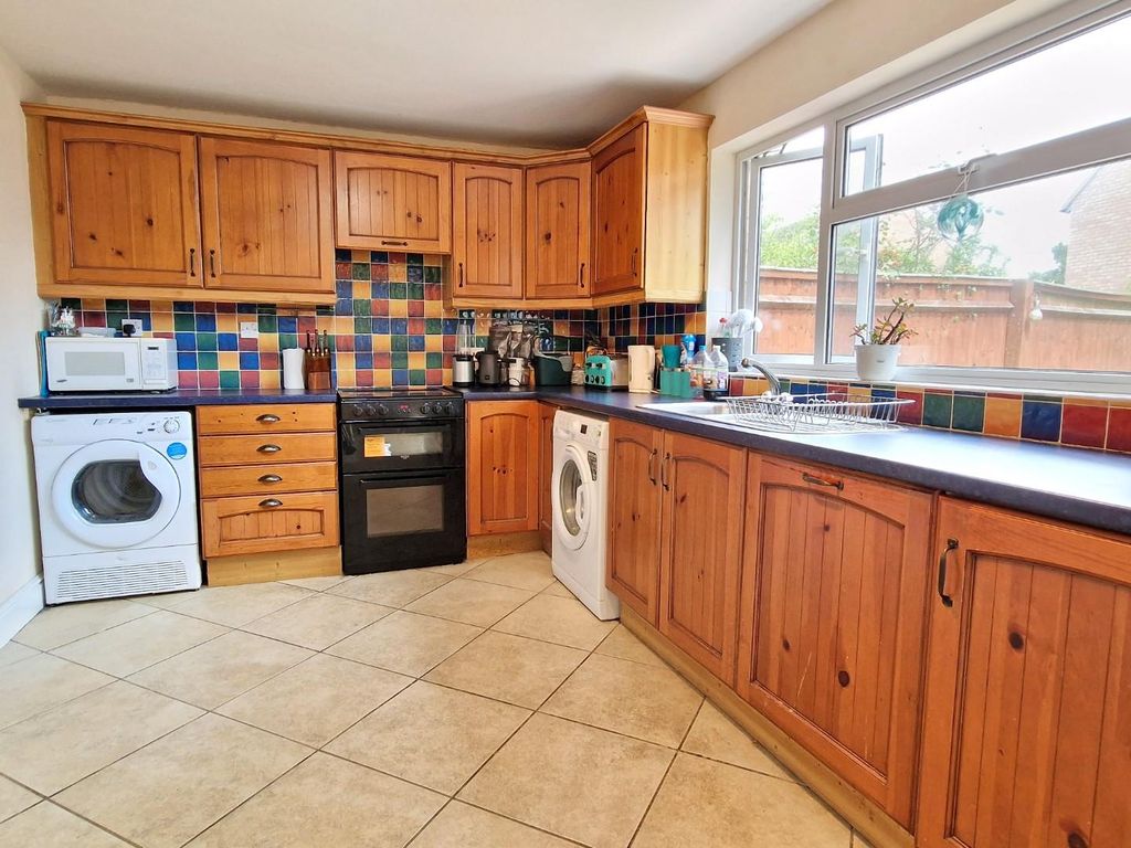 3 bed terraced house for sale in Millfield Close, Marsh Gibbon, Bicester OX27, £317,000