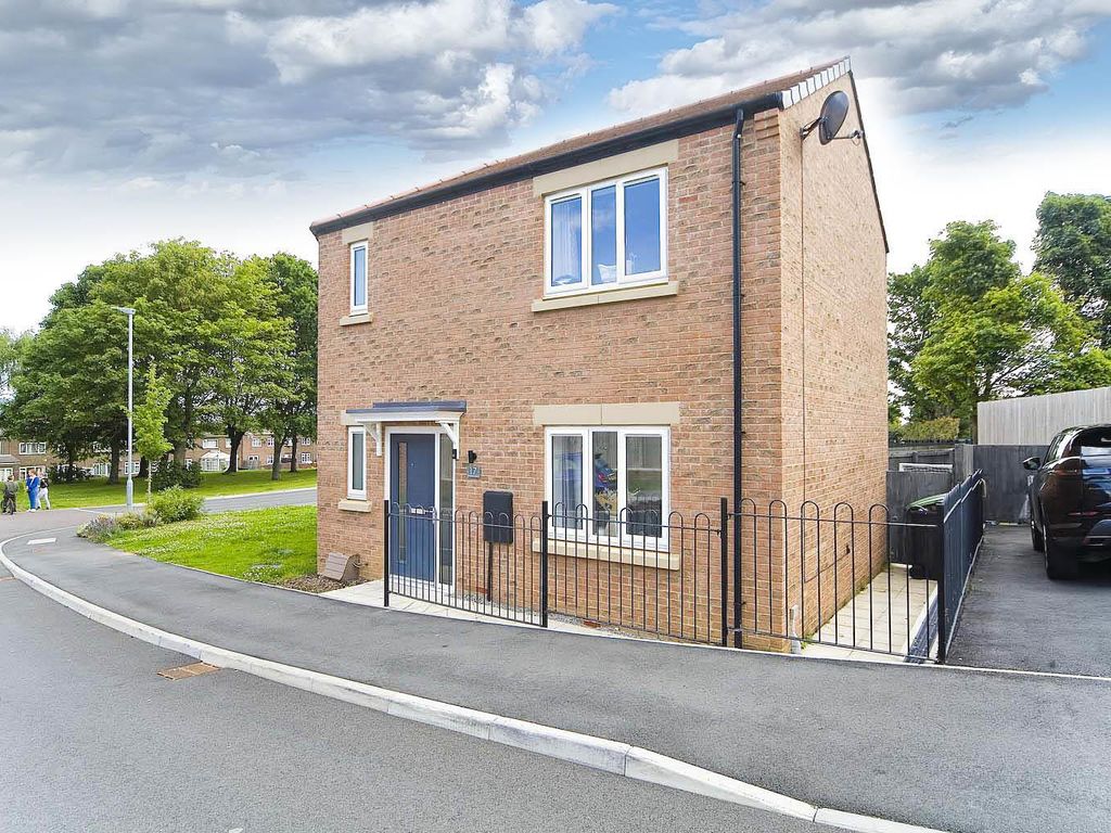 3 bed semi-detached house for sale in Oakfield Gardens, Peterlee SR8, £185,000