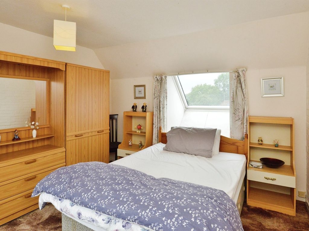 3 bed end terrace house for sale in Langcliffe Drive, Heelands, Milton Keynes MK13, £250,000