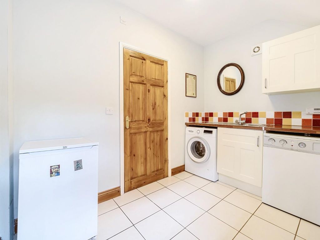 2 bed detached house for sale in Lusby, Spilsby PE23, £275,000