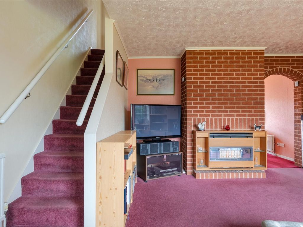 3 bed terraced house for sale in Claydon Green, Whitchurch, Bristol BS14, £250,000