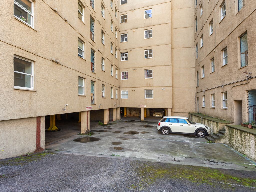 1 bed flat for sale in 17/20, Johns Place, Edinburgh EH6, £175,000