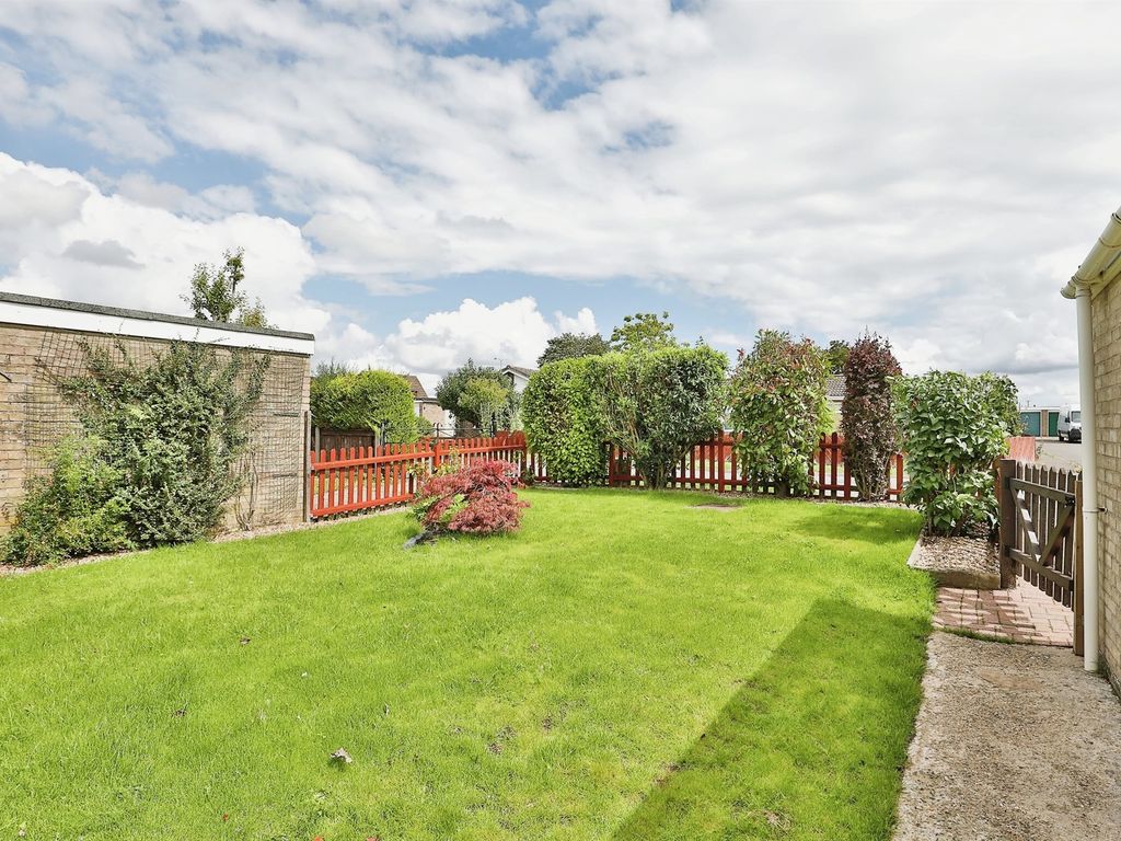 2 bed detached bungalow for sale in Priory Road, Watton, Thetford IP25, £230,000