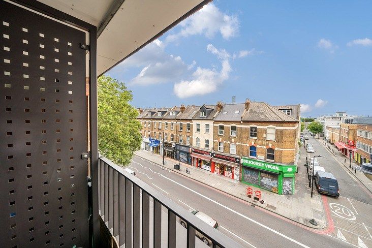 2 bed flat for sale in Myline Apartments, Dalston, Greater London N16, £171,500