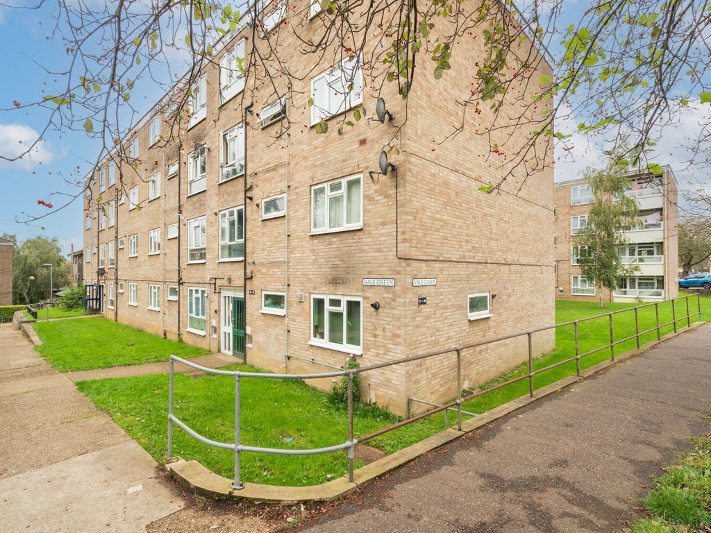 1 bed flat for sale in Vale Green, Norwich NR3, £110,000